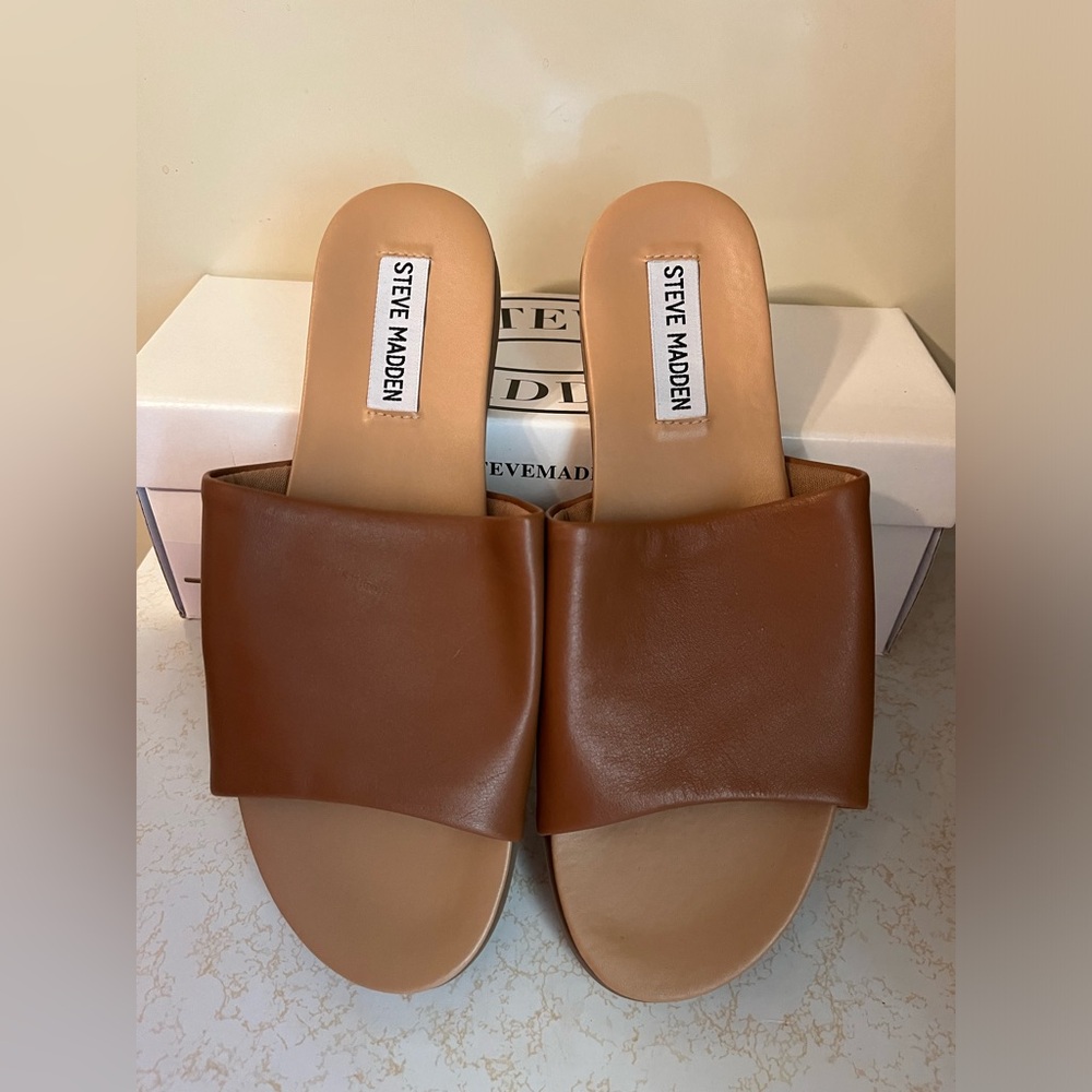 Steve Madden TAN Leather Sandals/Slip ons 7, EU 37.5 - Picture 5 of 8